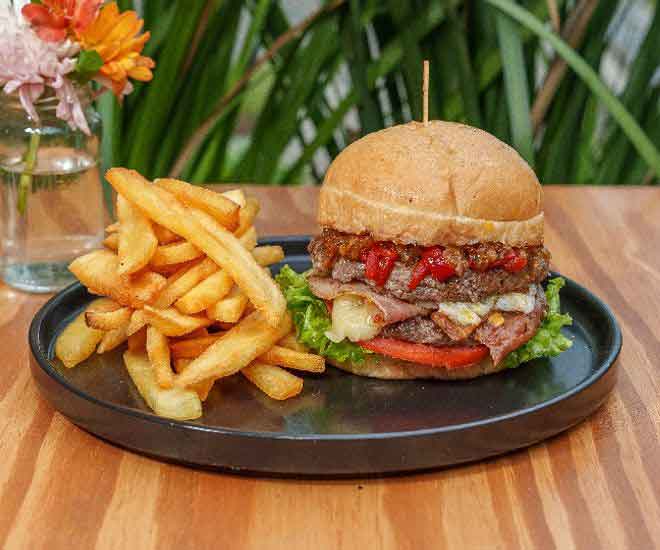 Burger Charrúa — Meraki Resto