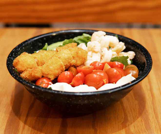 Poke de pollo crispy — Meraki Resto
